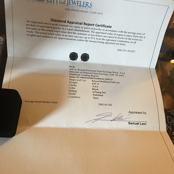 Diamond earrings - Picture 6 of 7